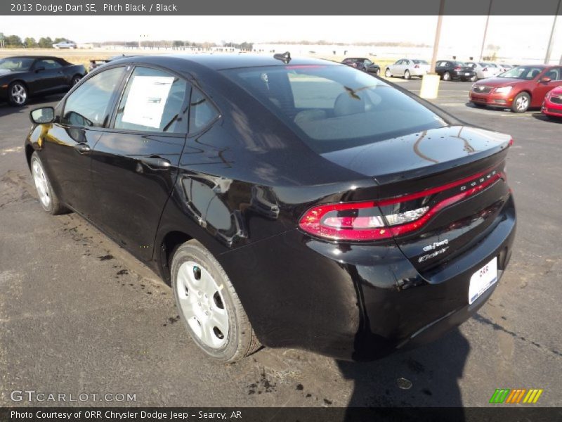 Pitch Black / Black 2013 Dodge Dart SE