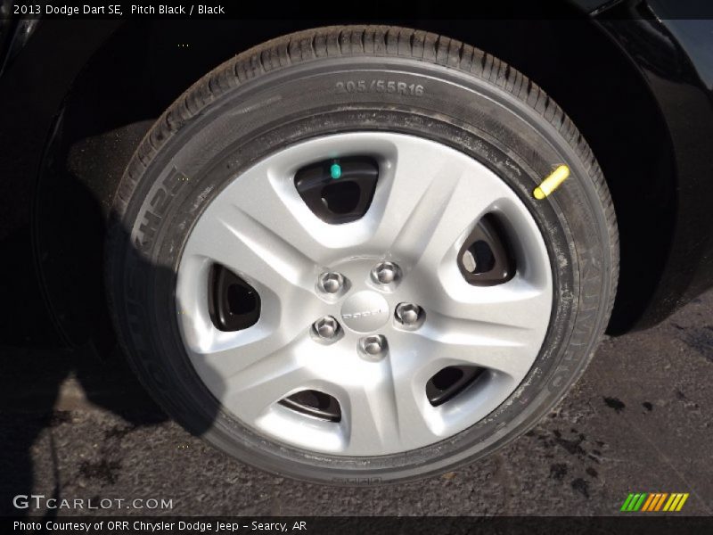 Pitch Black / Black 2013 Dodge Dart SE