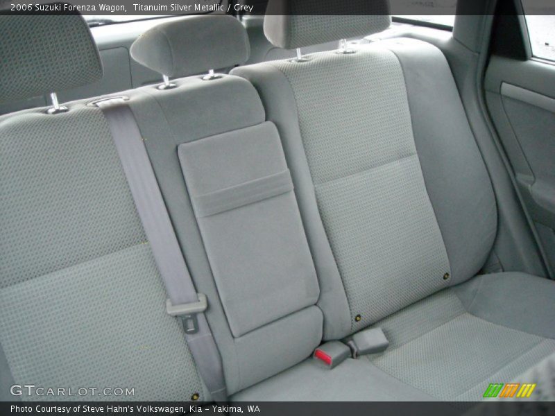Titanuim Silver Metallic / Grey 2006 Suzuki Forenza Wagon