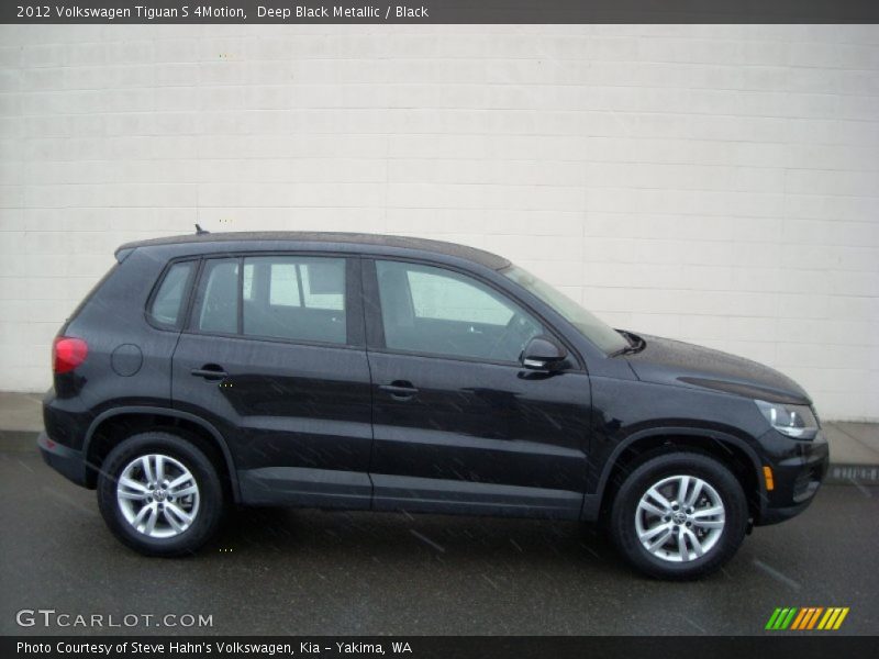Deep Black Metallic / Black 2012 Volkswagen Tiguan S 4Motion