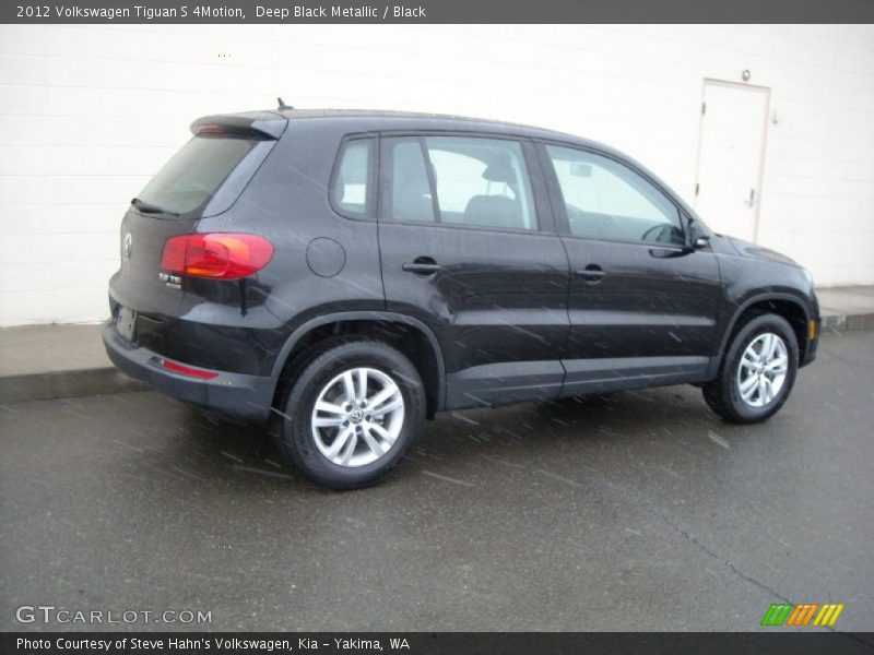 Deep Black Metallic / Black 2012 Volkswagen Tiguan S 4Motion