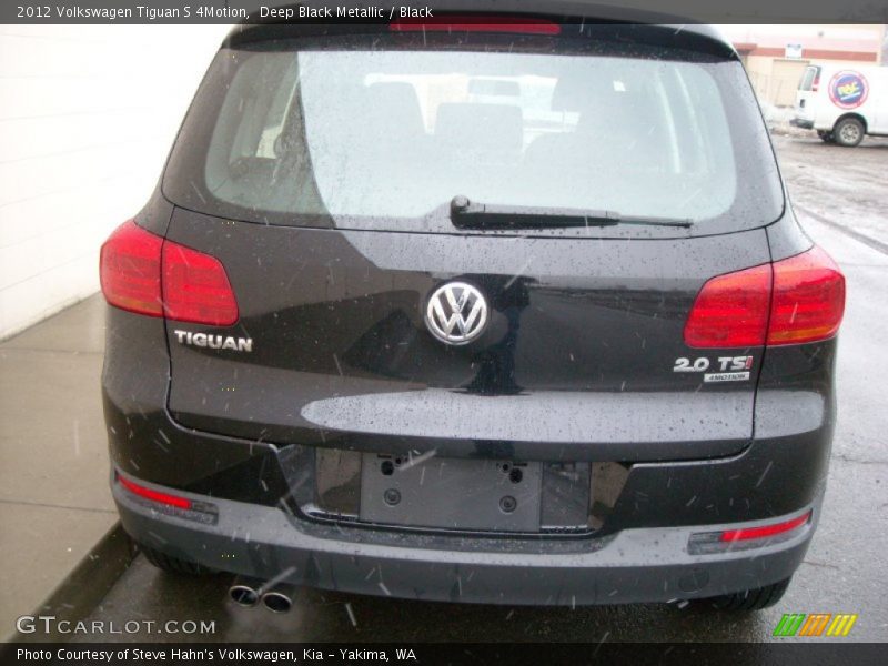 Deep Black Metallic / Black 2012 Volkswagen Tiguan S 4Motion