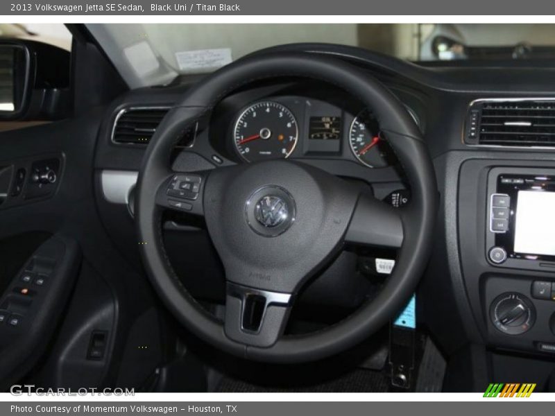 Black Uni / Titan Black 2013 Volkswagen Jetta SE Sedan