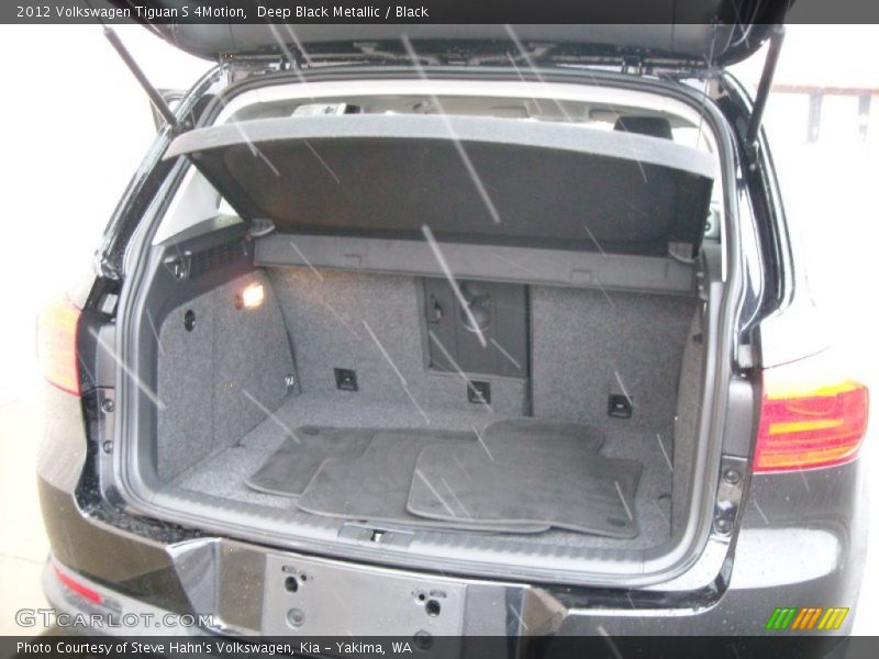 Deep Black Metallic / Black 2012 Volkswagen Tiguan S 4Motion