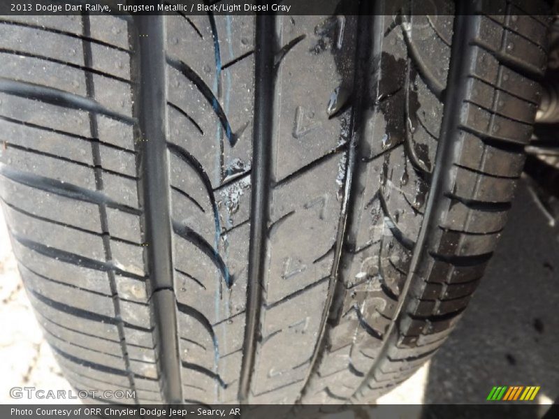 Tungsten Metallic / Black/Light Diesel Gray 2013 Dodge Dart Rallye