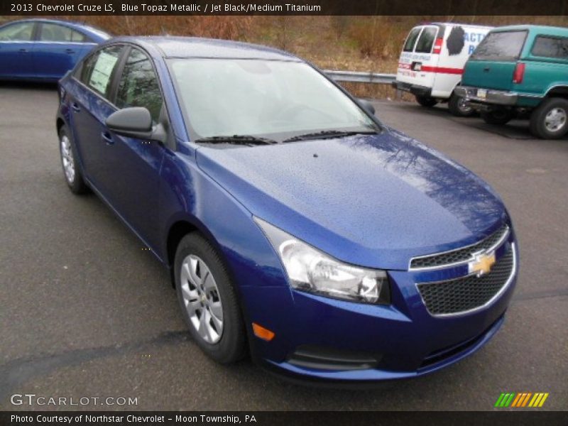 Blue Topaz Metallic / Jet Black/Medium Titanium 2013 Chevrolet Cruze LS