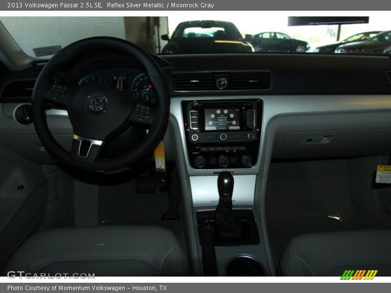 Reflex Silver Metallic / Moonrock Gray 2013 Volkswagen Passat 2.5L SE