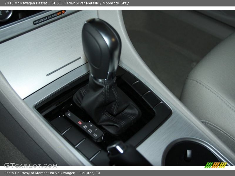 Reflex Silver Metallic / Moonrock Gray 2013 Volkswagen Passat 2.5L SE