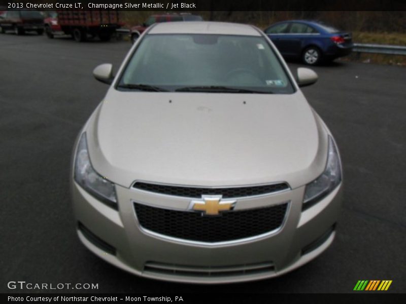 Champagne Silver Metallic / Jet Black 2013 Chevrolet Cruze LT