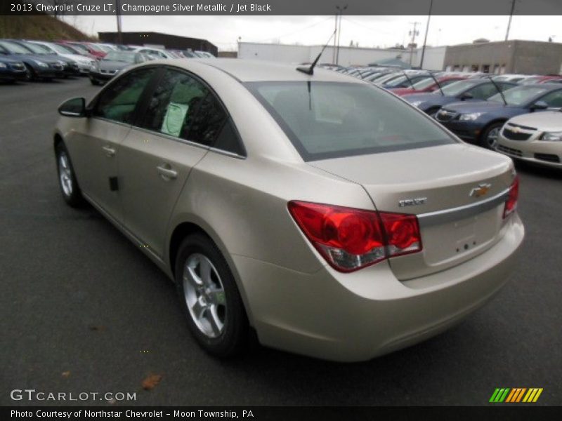 Champagne Silver Metallic / Jet Black 2013 Chevrolet Cruze LT