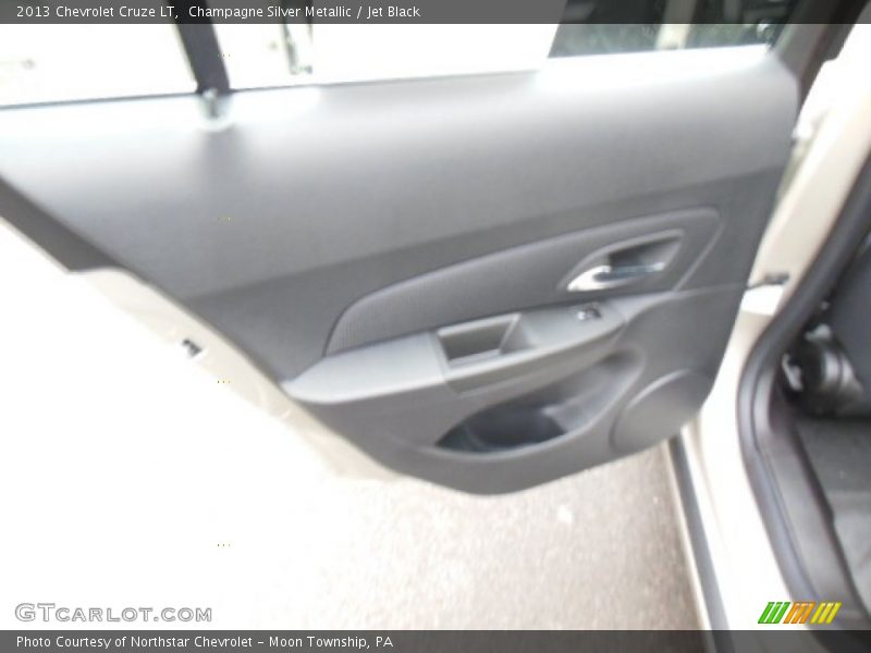Champagne Silver Metallic / Jet Black 2013 Chevrolet Cruze LT