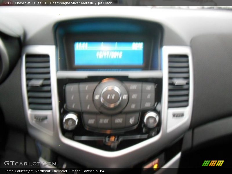 Champagne Silver Metallic / Jet Black 2013 Chevrolet Cruze LT