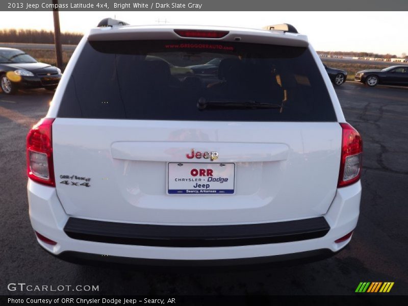 Bright White / Dark Slate Gray 2013 Jeep Compass Latitude 4x4