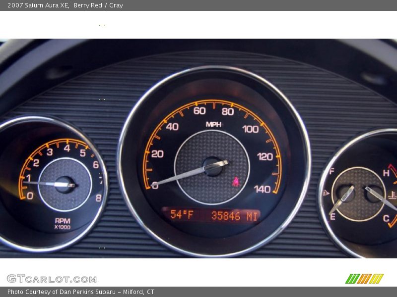 Berry Red / Gray 2007 Saturn Aura XE