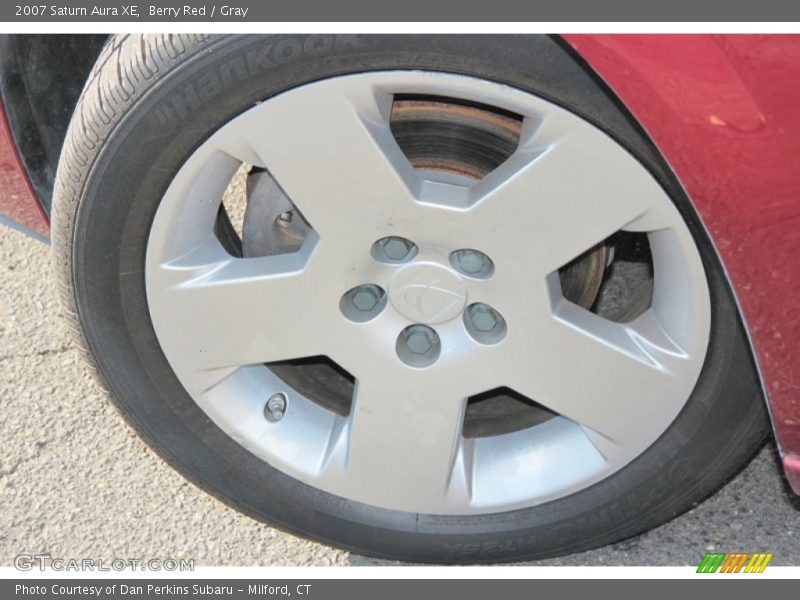 Berry Red / Gray 2007 Saturn Aura XE