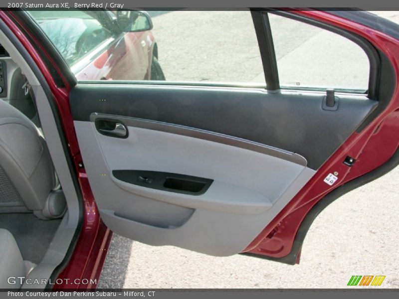 Berry Red / Gray 2007 Saturn Aura XE