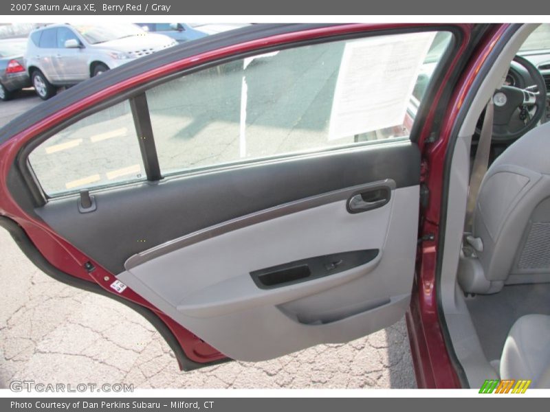 Berry Red / Gray 2007 Saturn Aura XE