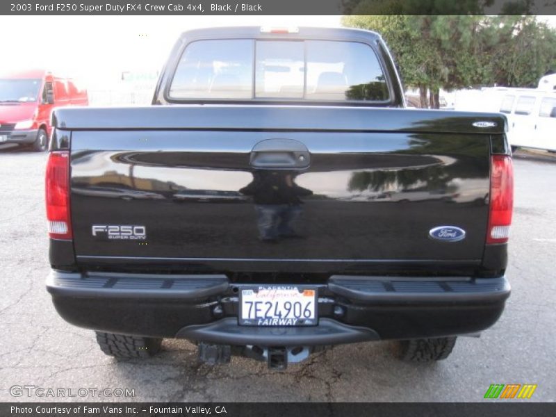 Black / Black 2003 Ford F250 Super Duty FX4 Crew Cab 4x4