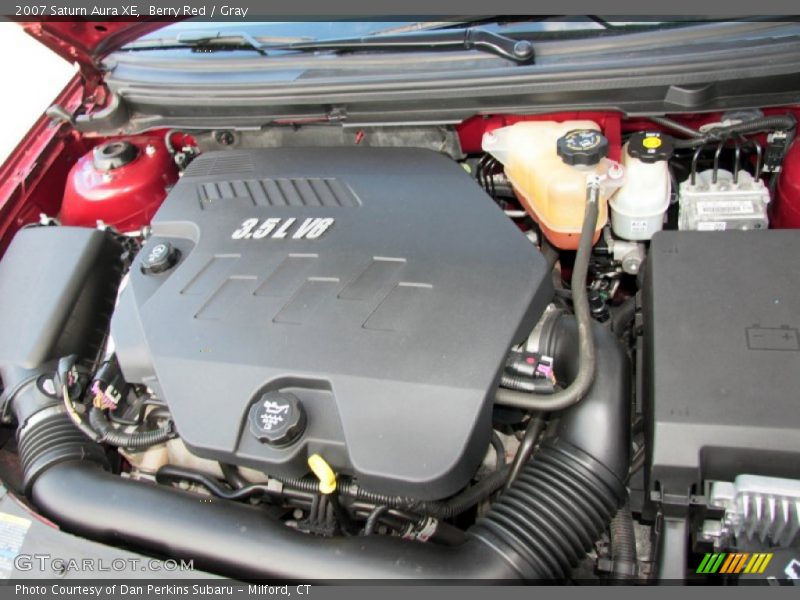 Berry Red / Gray 2007 Saturn Aura XE