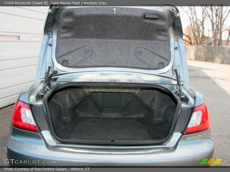  2009 Galant ES Trunk