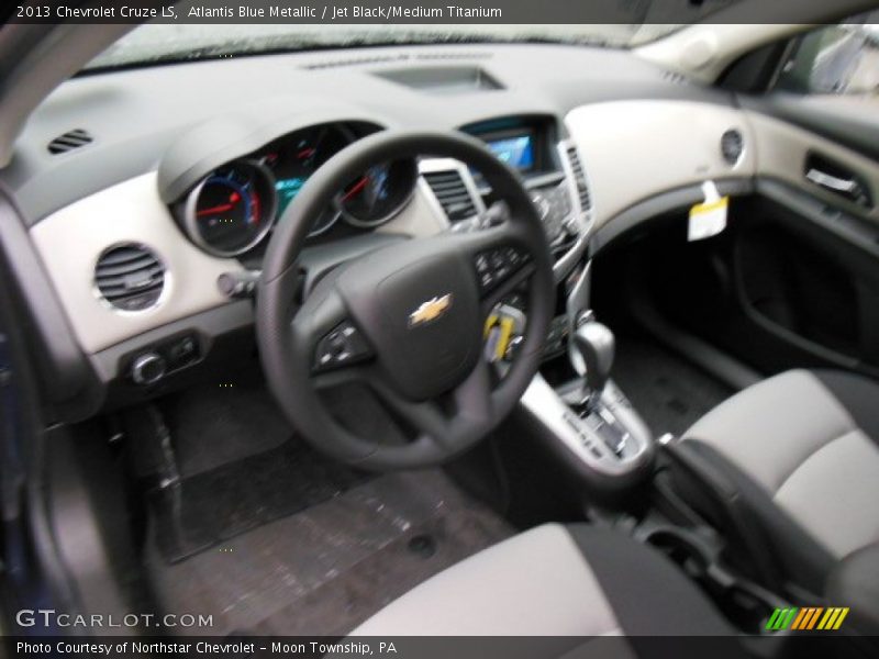 Atlantis Blue Metallic / Jet Black/Medium Titanium 2013 Chevrolet Cruze LS