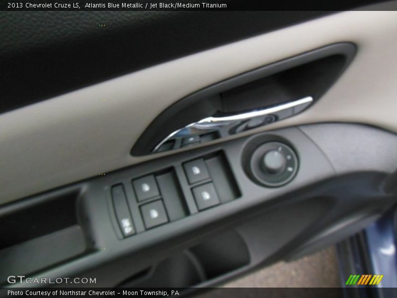 Atlantis Blue Metallic / Jet Black/Medium Titanium 2013 Chevrolet Cruze LS
