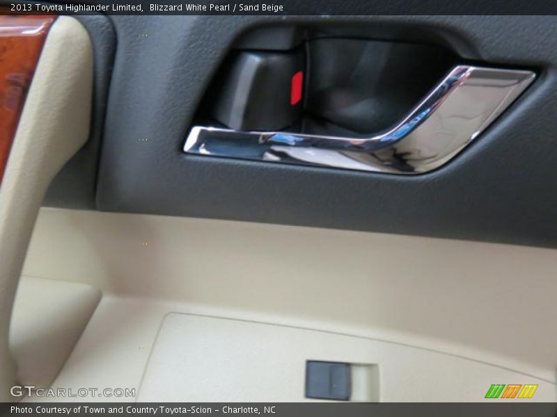 Blizzard White Pearl / Sand Beige 2013 Toyota Highlander Limited