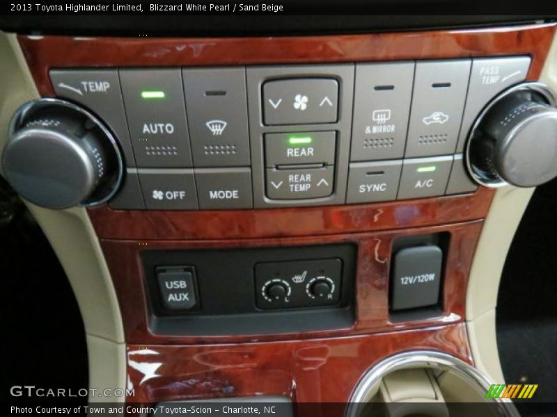 Blizzard White Pearl / Sand Beige 2013 Toyota Highlander Limited