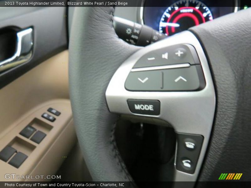 Blizzard White Pearl / Sand Beige 2013 Toyota Highlander Limited