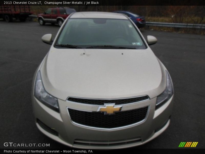 Champagne Silver Metallic / Jet Black 2013 Chevrolet Cruze LT
