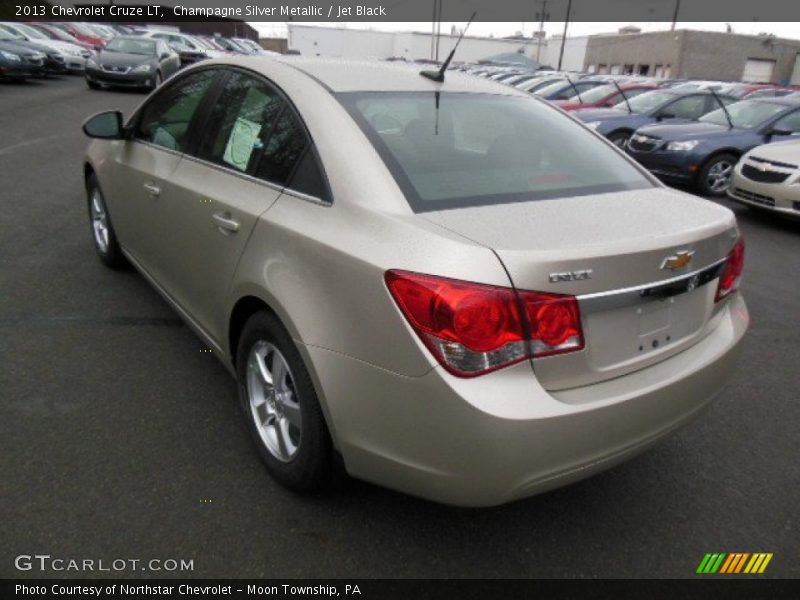 Champagne Silver Metallic / Jet Black 2013 Chevrolet Cruze LT