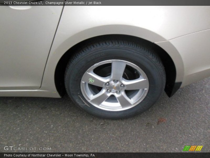 Champagne Silver Metallic / Jet Black 2013 Chevrolet Cruze LT