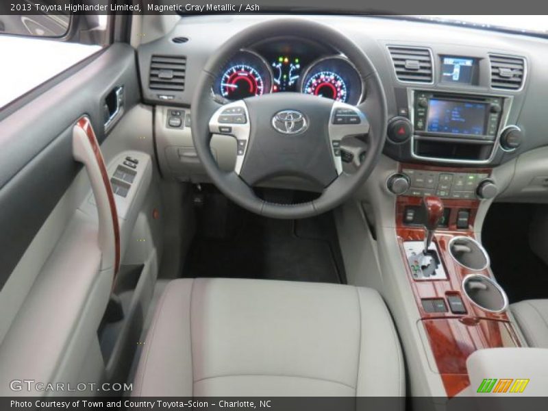 Magnetic Gray Metallic / Ash 2013 Toyota Highlander Limited