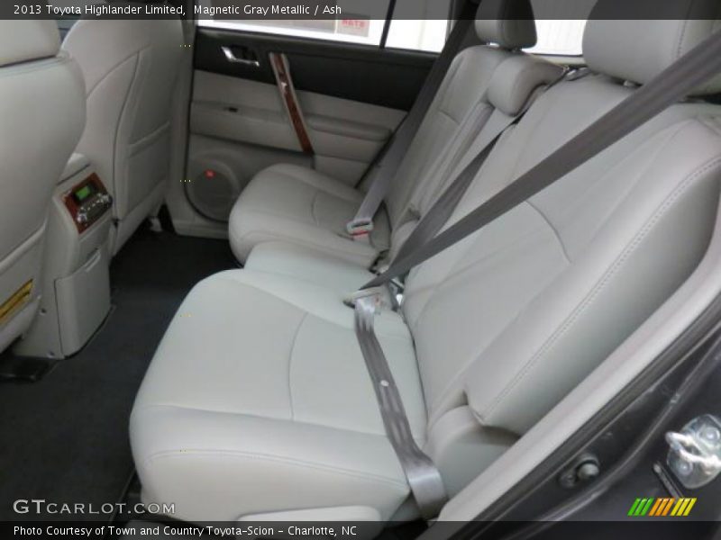 Magnetic Gray Metallic / Ash 2013 Toyota Highlander Limited