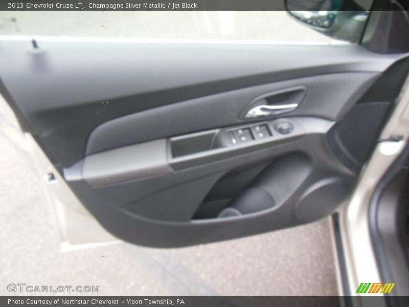 Champagne Silver Metallic / Jet Black 2013 Chevrolet Cruze LT
