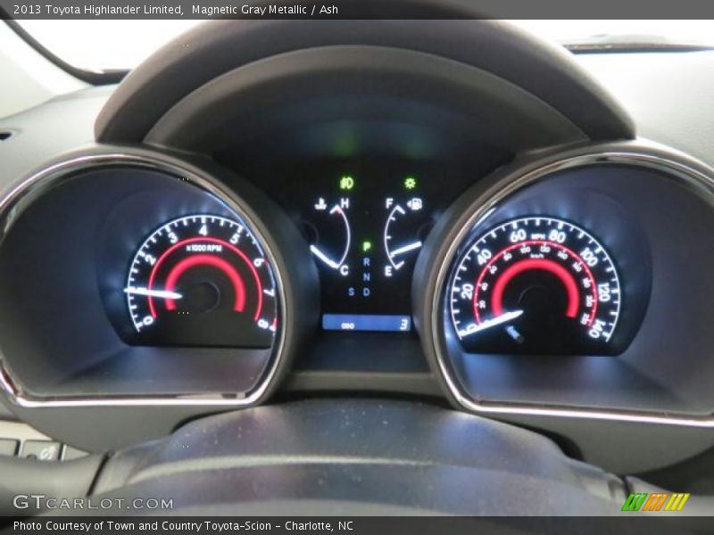 Magnetic Gray Metallic / Ash 2013 Toyota Highlander Limited