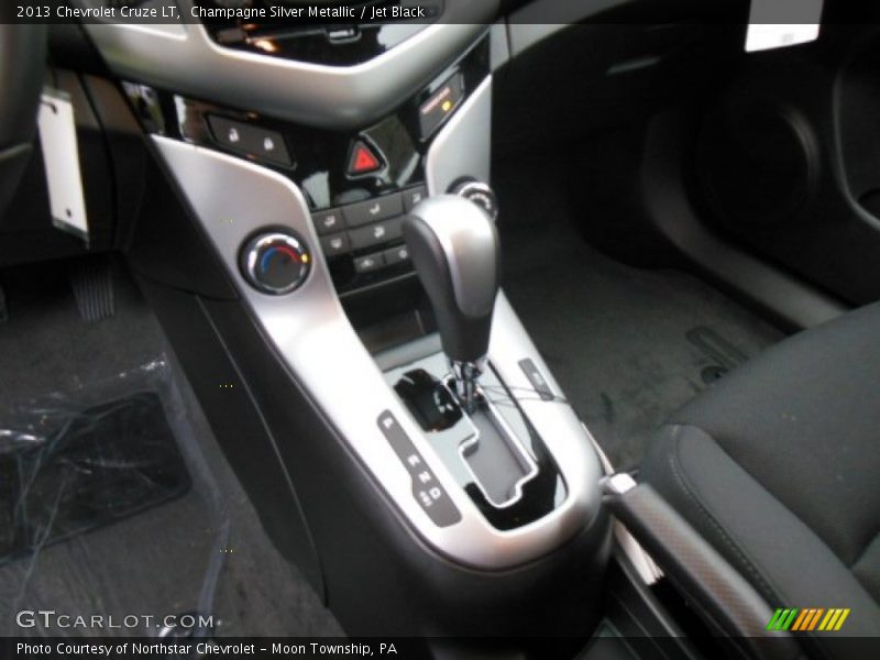 Champagne Silver Metallic / Jet Black 2013 Chevrolet Cruze LT