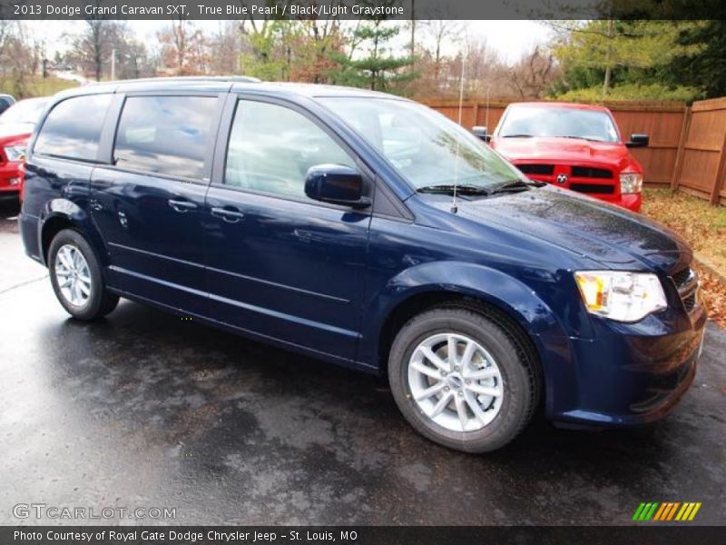 True Blue Pearl / Black/Light Graystone 2013 Dodge Grand Caravan SXT