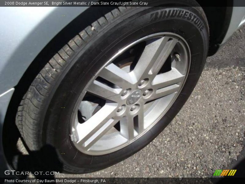 Bright Silver Metallic / Dark Slate Gray/Light Slate Gray 2008 Dodge Avenger SE