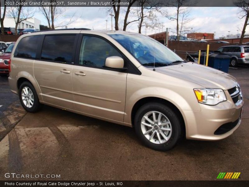 Sandstone / Black/Light Graystone 2013 Dodge Grand Caravan SXT
