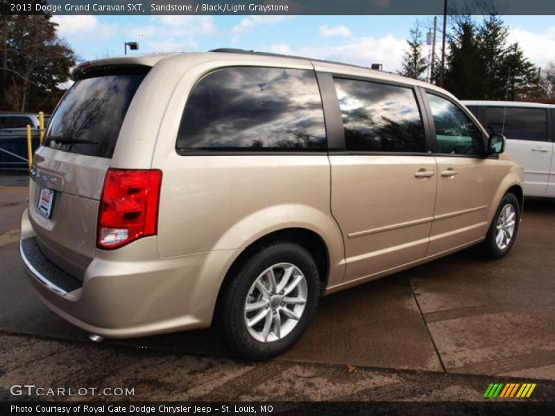Sandstone / Black/Light Graystone 2013 Dodge Grand Caravan SXT