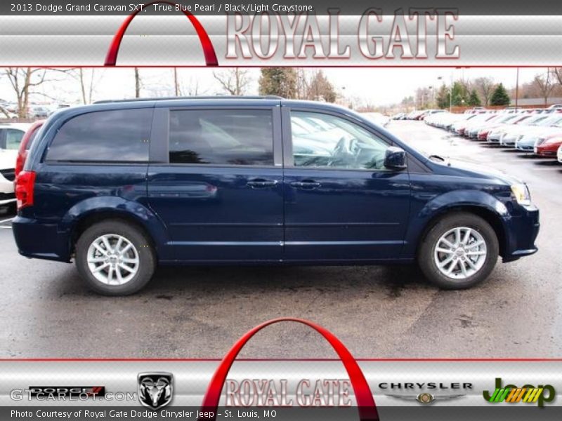 True Blue Pearl / Black/Light Graystone 2013 Dodge Grand Caravan SXT