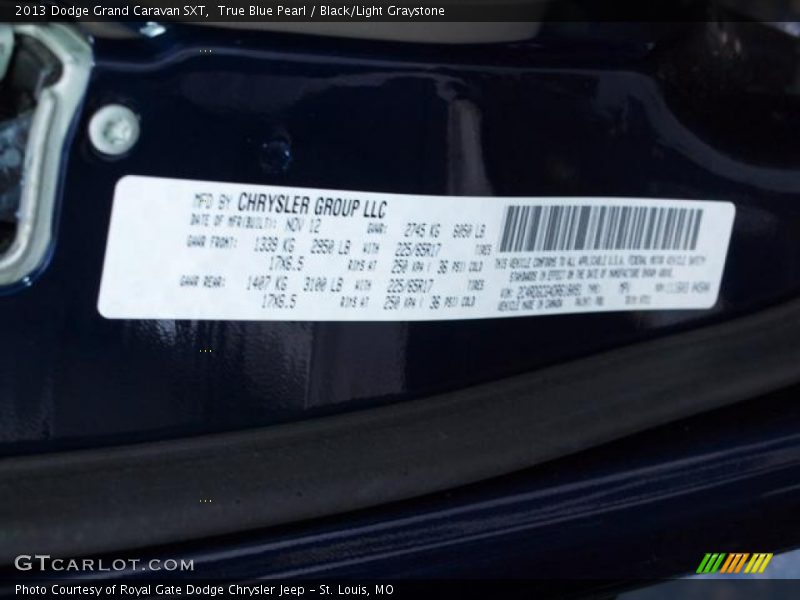 True Blue Pearl / Black/Light Graystone 2013 Dodge Grand Caravan SXT