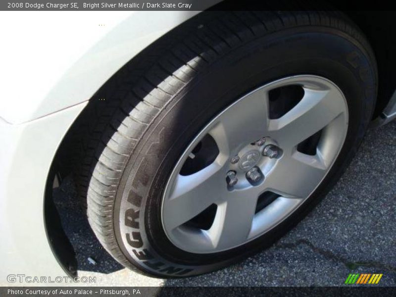 Bright Silver Metallic / Dark Slate Gray 2008 Dodge Charger SE