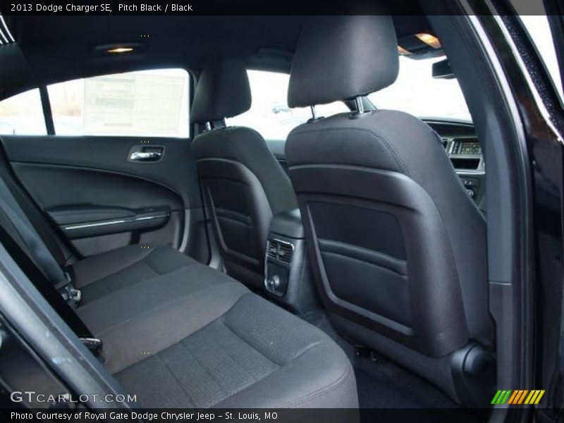 Pitch Black / Black 2013 Dodge Charger SE