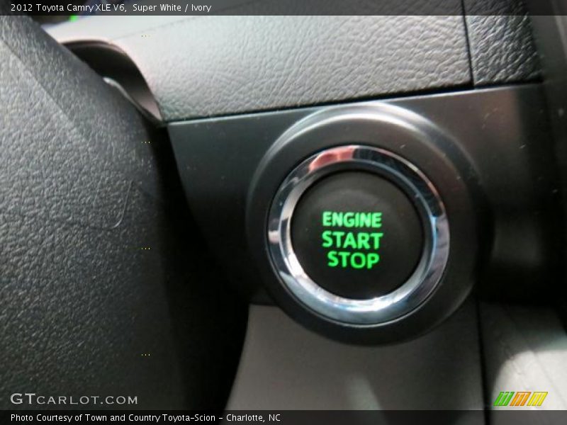 Super White / Ivory 2012 Toyota Camry XLE V6