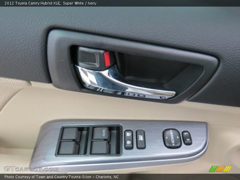 Super White / Ivory 2012 Toyota Camry Hybrid XLE