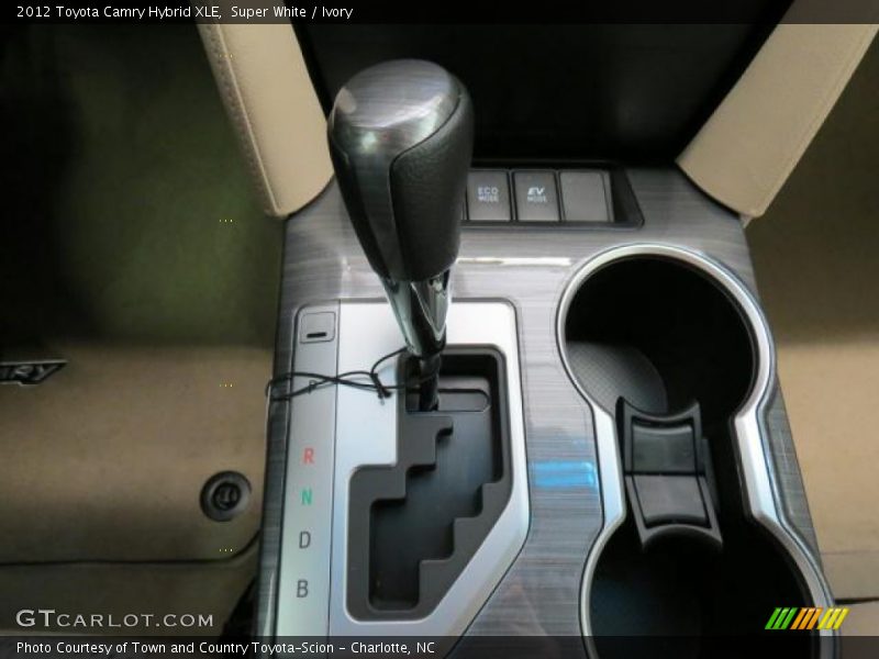 Super White / Ivory 2012 Toyota Camry Hybrid XLE