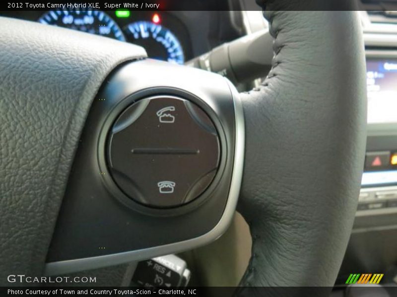 Super White / Ivory 2012 Toyota Camry Hybrid XLE