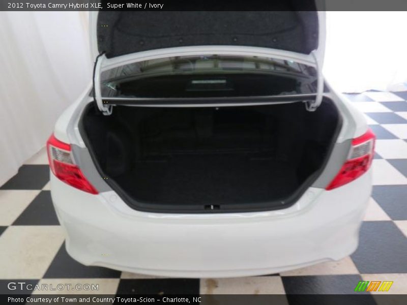 Super White / Ivory 2012 Toyota Camry Hybrid XLE